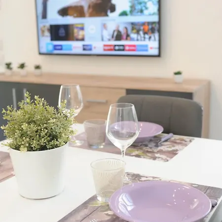 Apartment 2 50m Dal Mare E Parcheggio Privato Marina di Pietrasanta